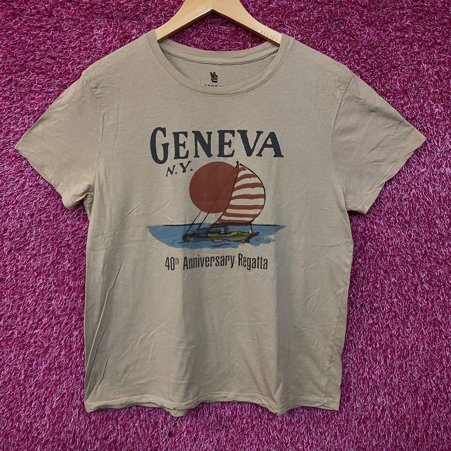 Junk Food Geneva, N.Y. 40th Anniversary Regatta Women's T-Shirt Large