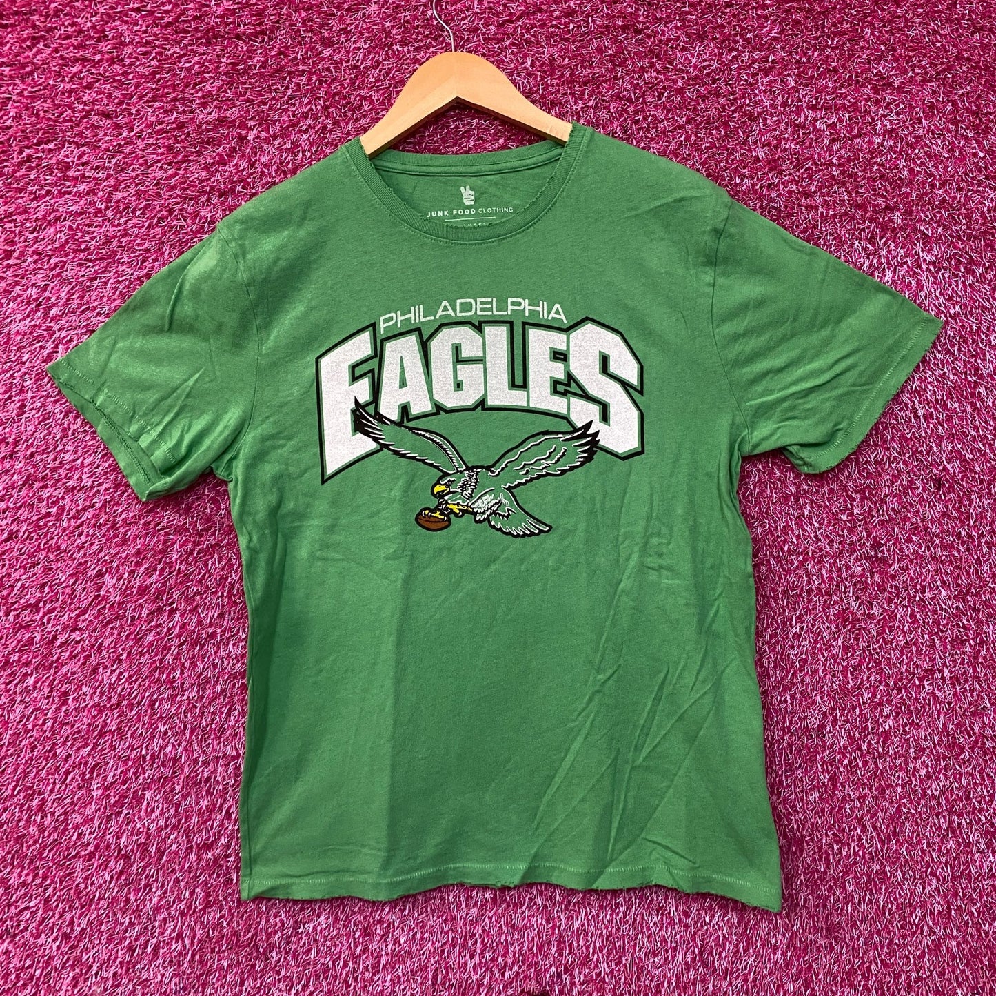 NFL Junk Food Philadelphia Eagles Gray Tshirt size Medium