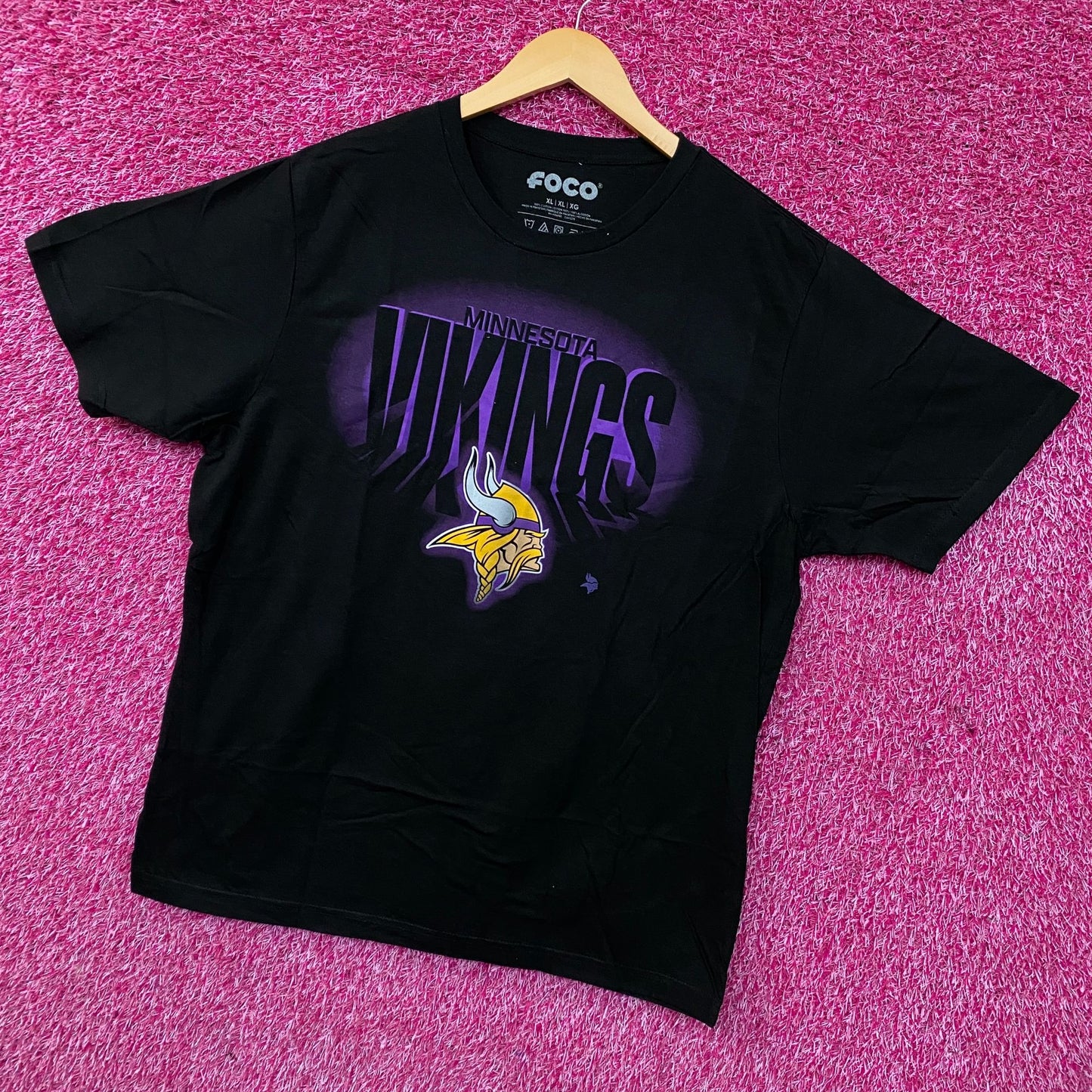 FOCO NFL Minnesota Vikings Logo Graphic T-Shirt XL