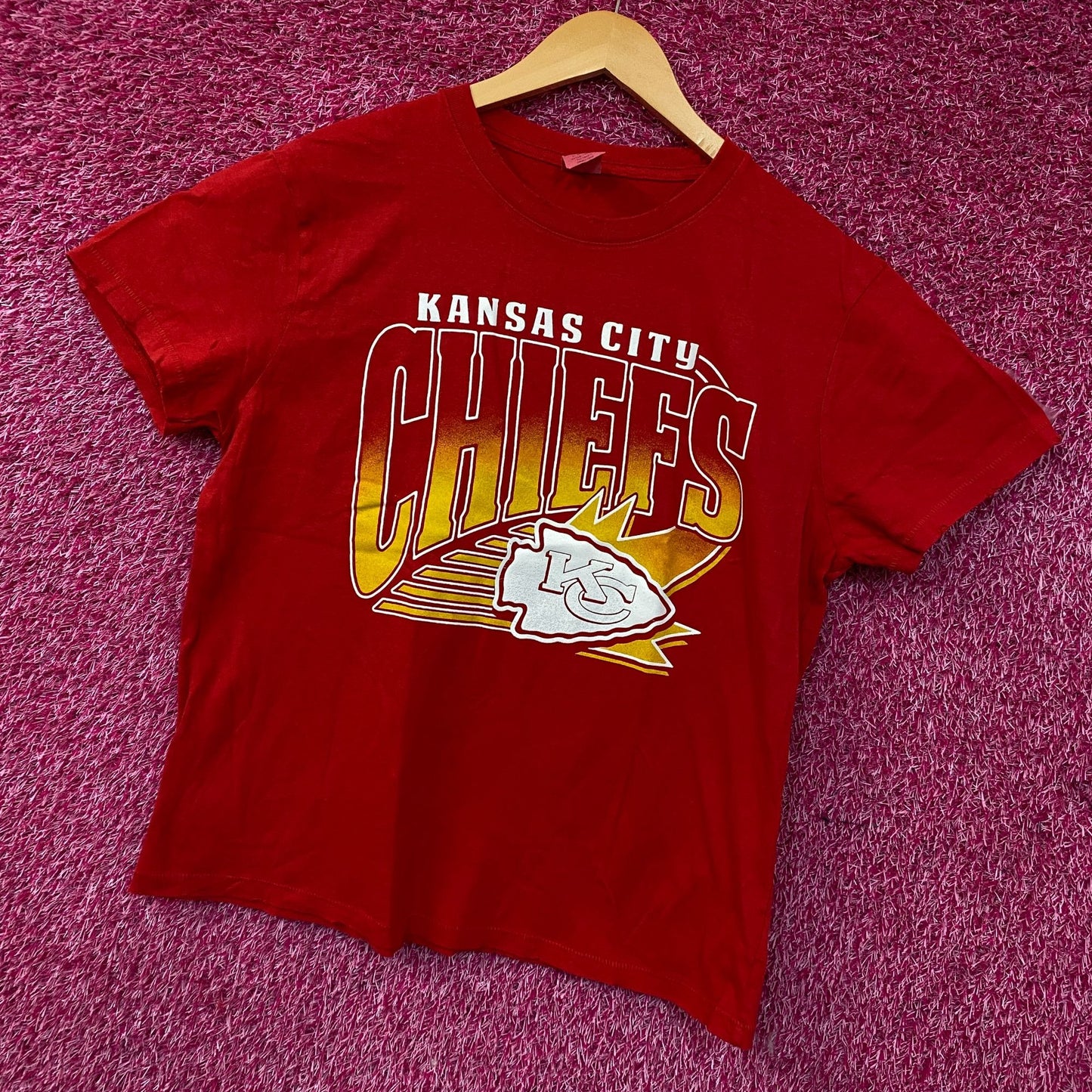 Junk Food Clothing Kansas City Chiefs Women's Graphic T-Shirt Large