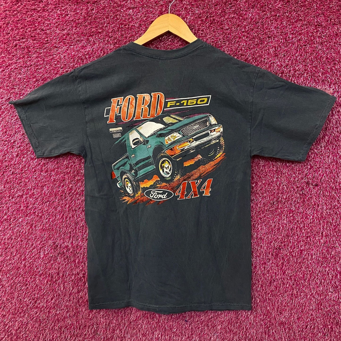Junk Food Clothing Ford F-150 "High Tech Hauler" 4x4 Graphic T-Shirt Small