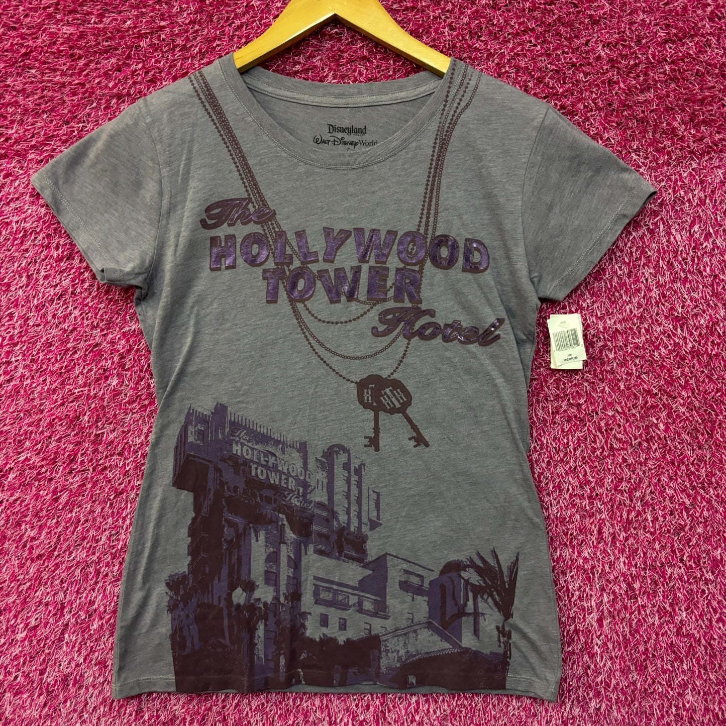 Disneyland the Hollywood tower hotel women’s tshirt size Medium