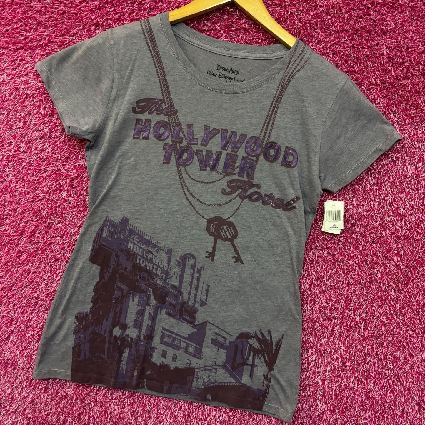 Disneyland the Hollywood tower hotel women’s tshirt size Medium