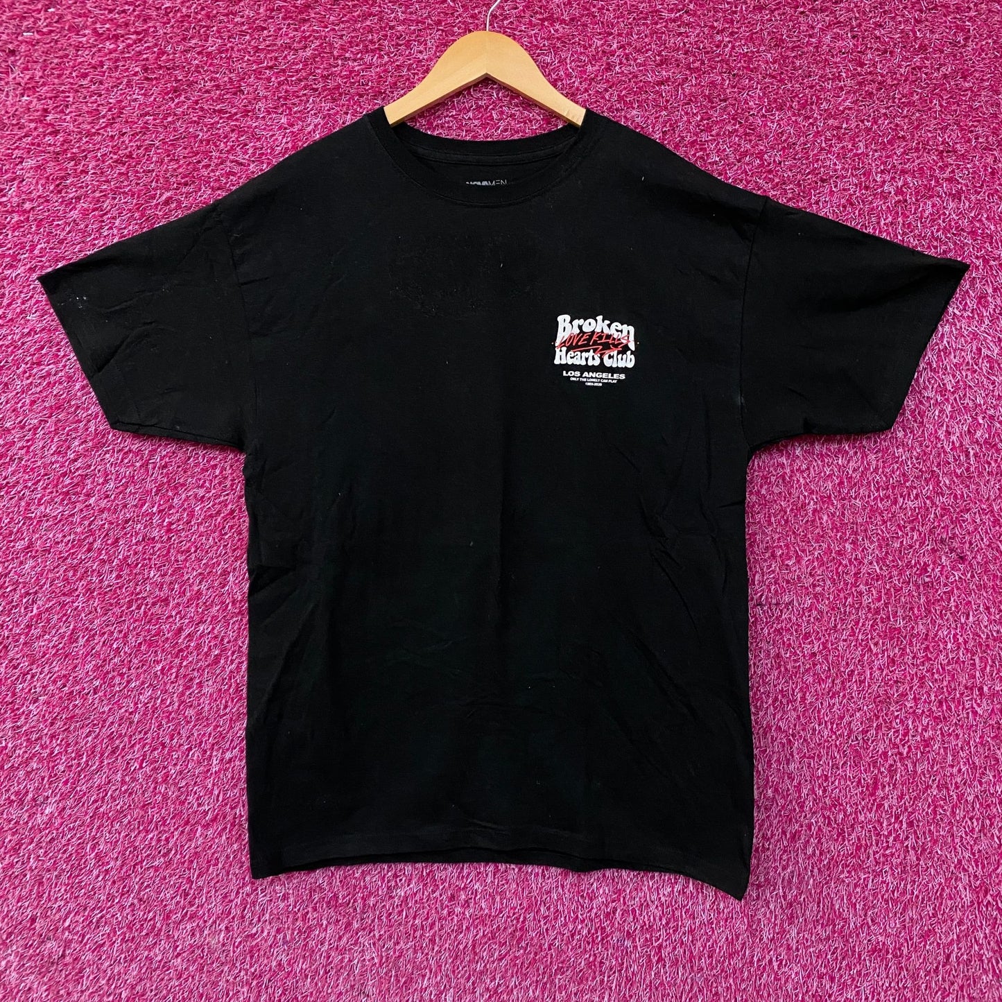 Fashion Nova Broken Hearts Club Graphic Tee Large