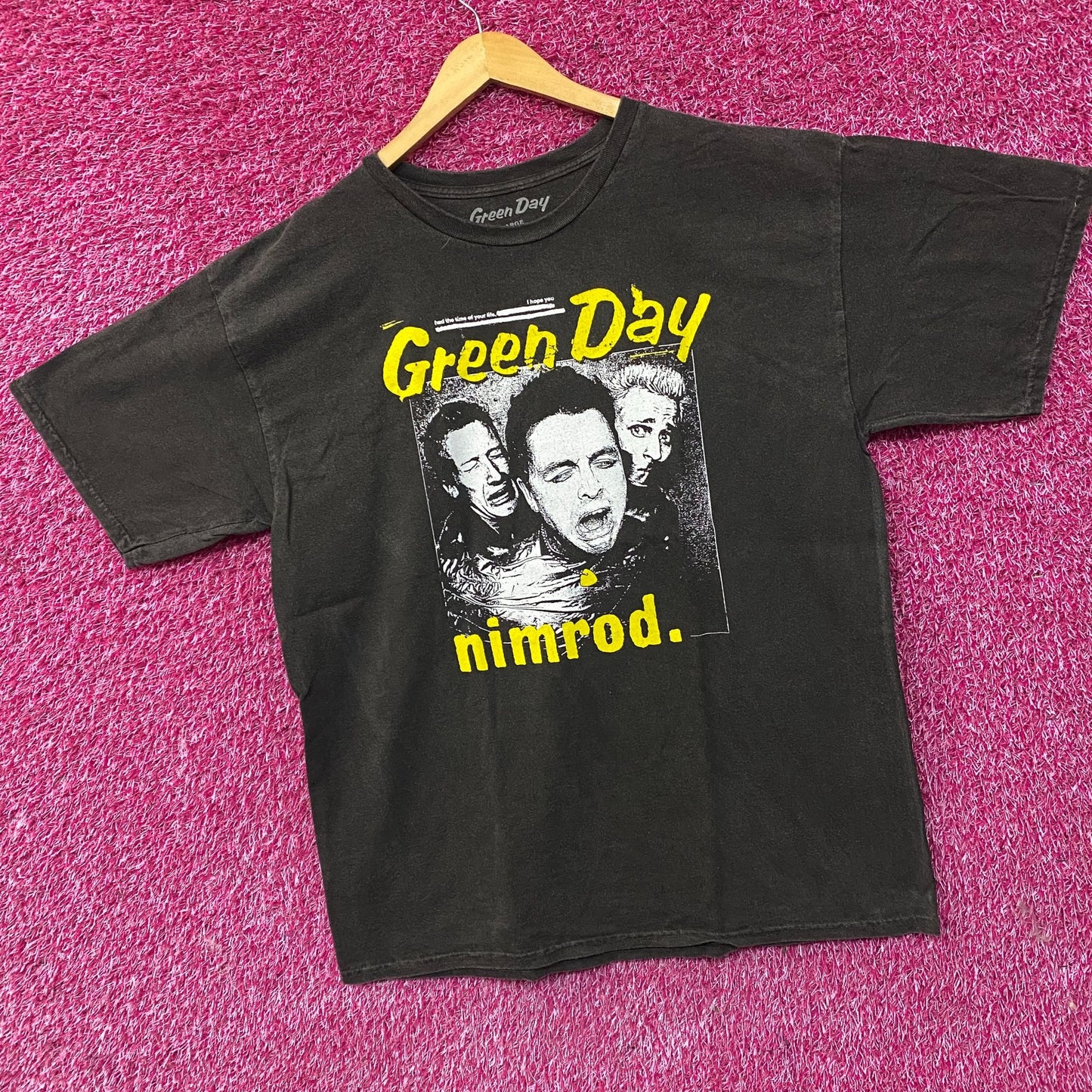 Green Day Yellow Pick - Nimrod Album Rock Band T-Shirt Large