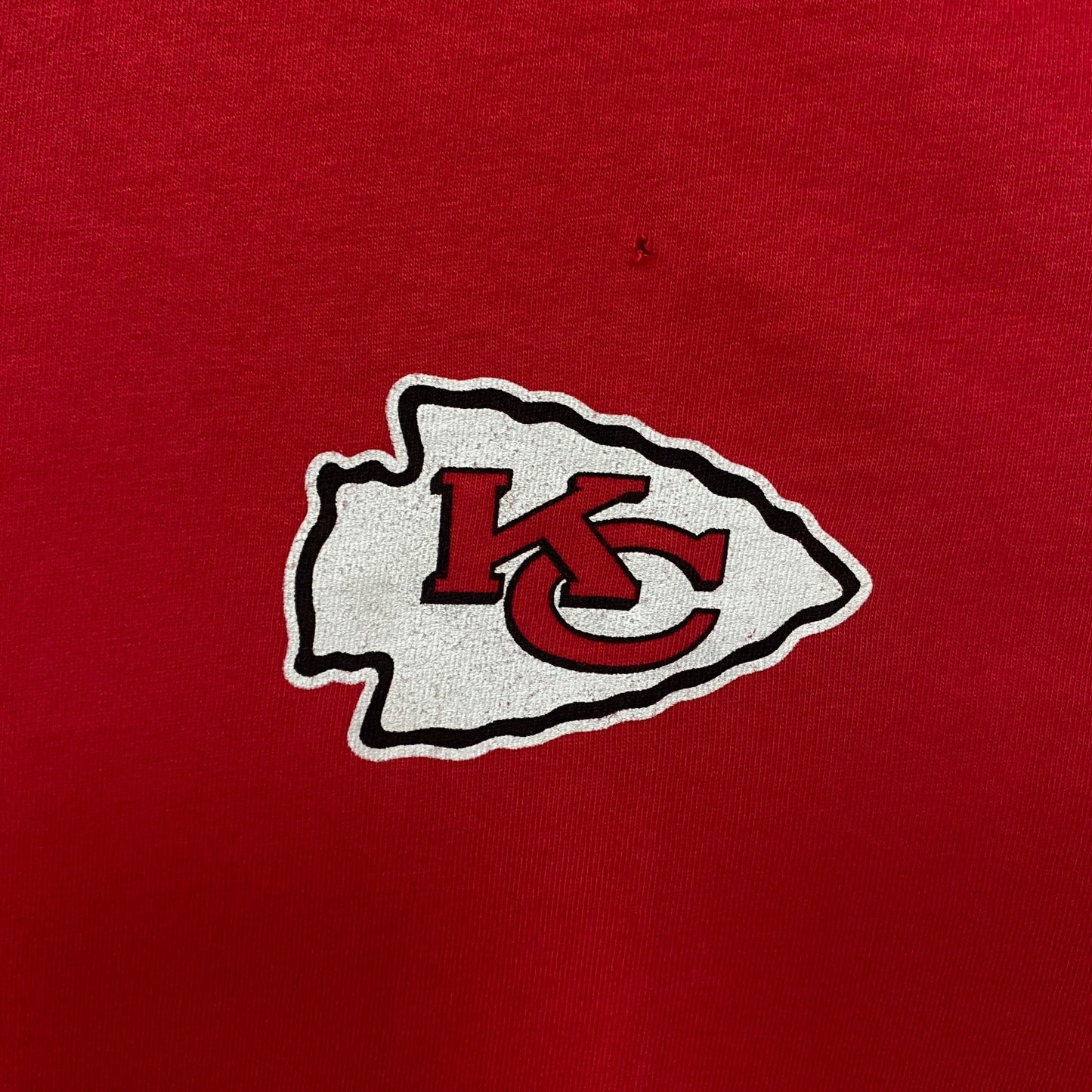 Junk Food Kansas City Chiefs NFL Helmet Graphic T-Shirt 2XL