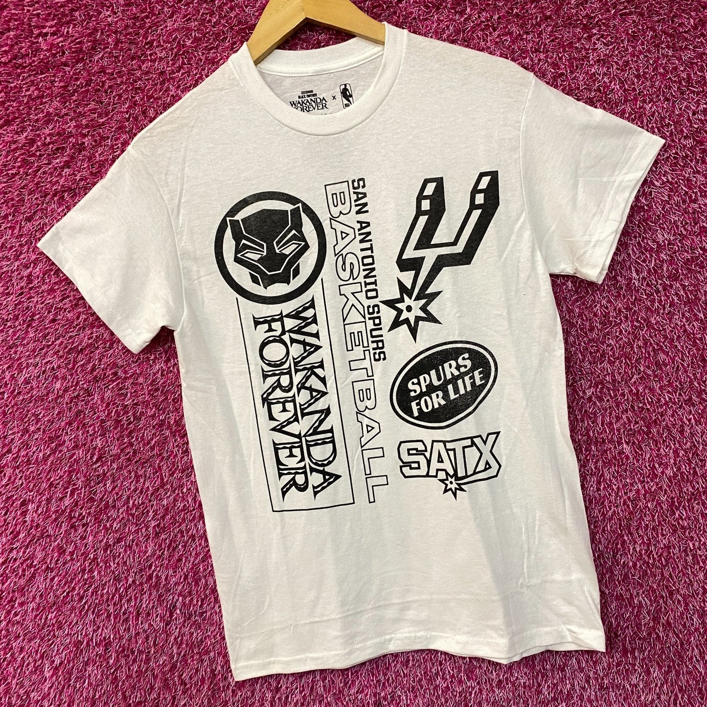 San Antonio Spurs x Black Panther Wakanda Forever Basketball Collaboration T-Shirt XS