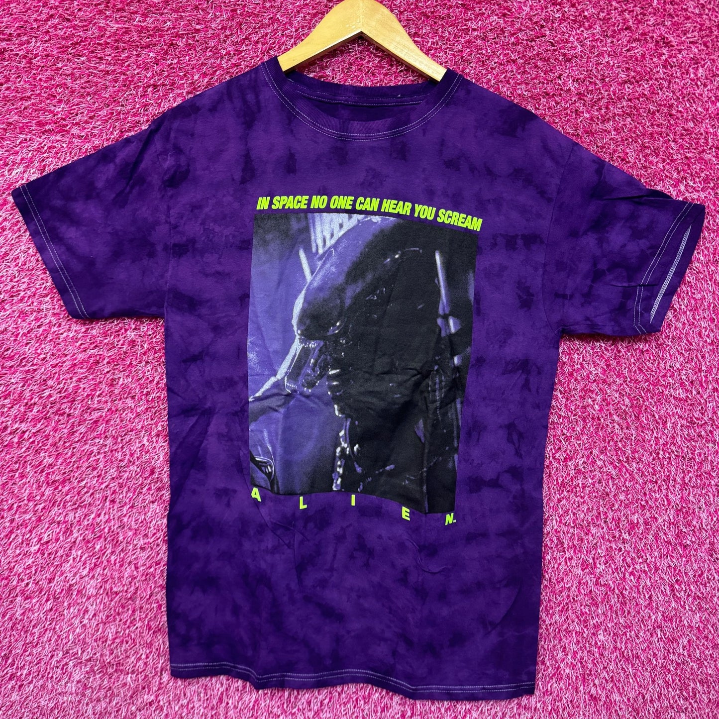 Alien Xenomorph Space No One Can Hear You Scream Tie Dye M