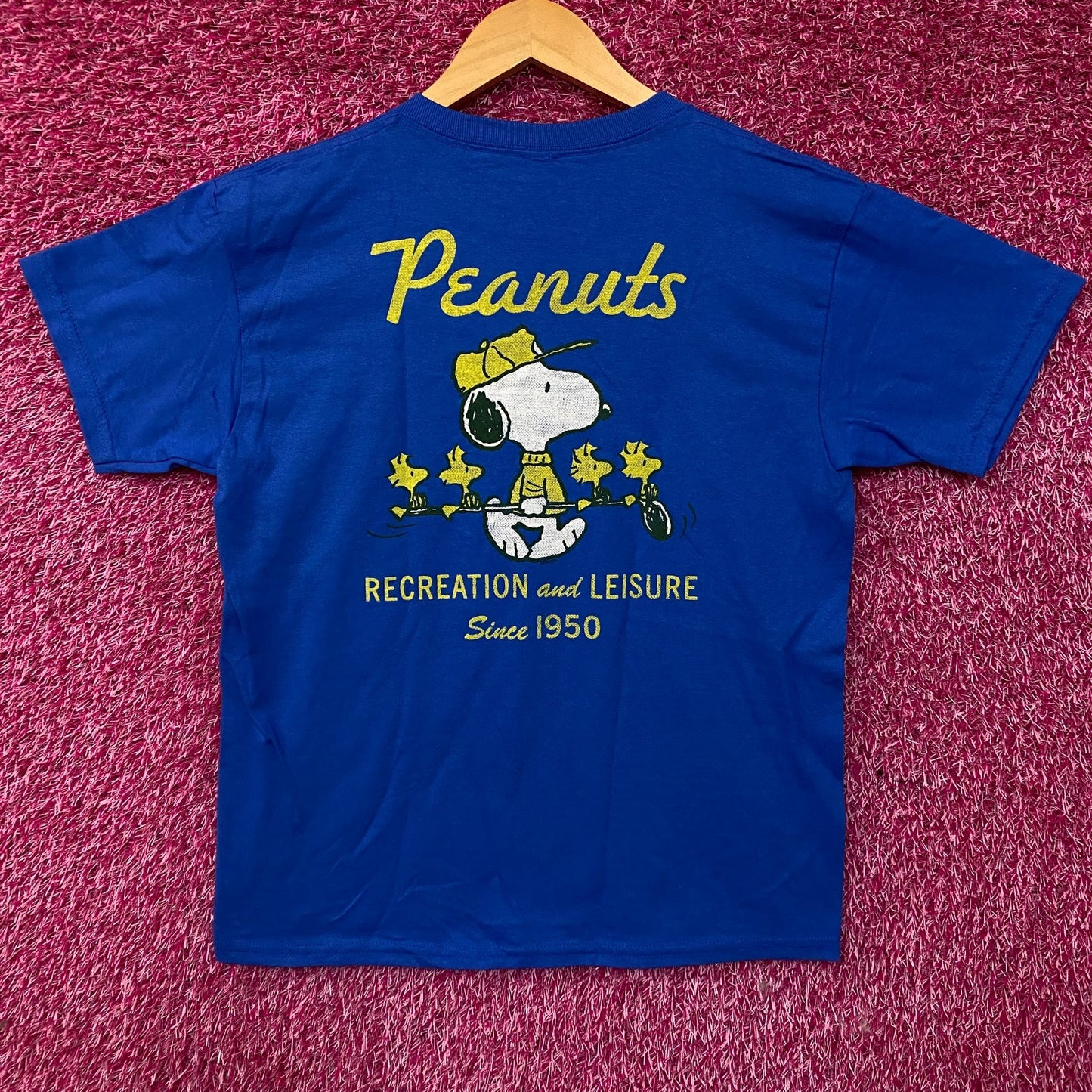 Peanuts "Recreation and Leisure" Snoopy & Woodstock Graphic T-Shirt Large