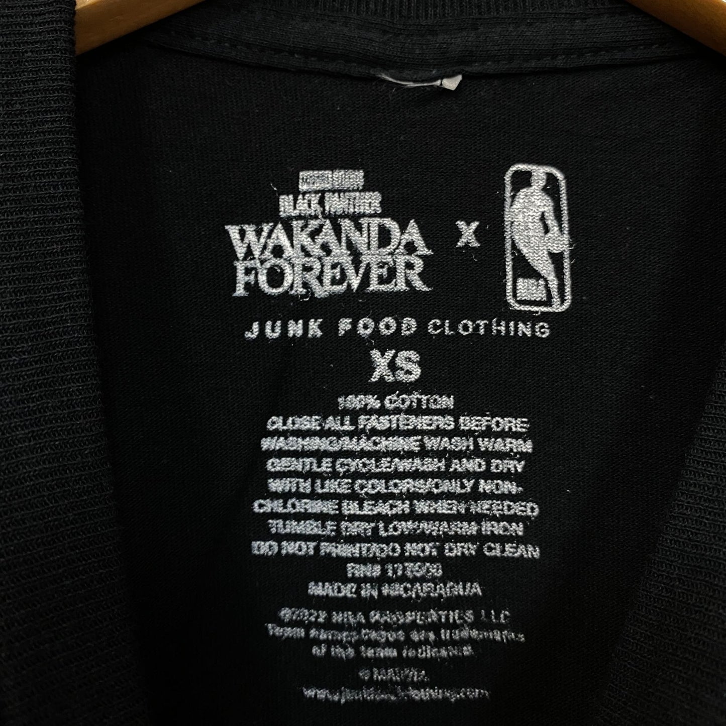 Junk Food Phoenix Suns NBA x Marvel Black Panther Wakanda Forever T-Shirt XS