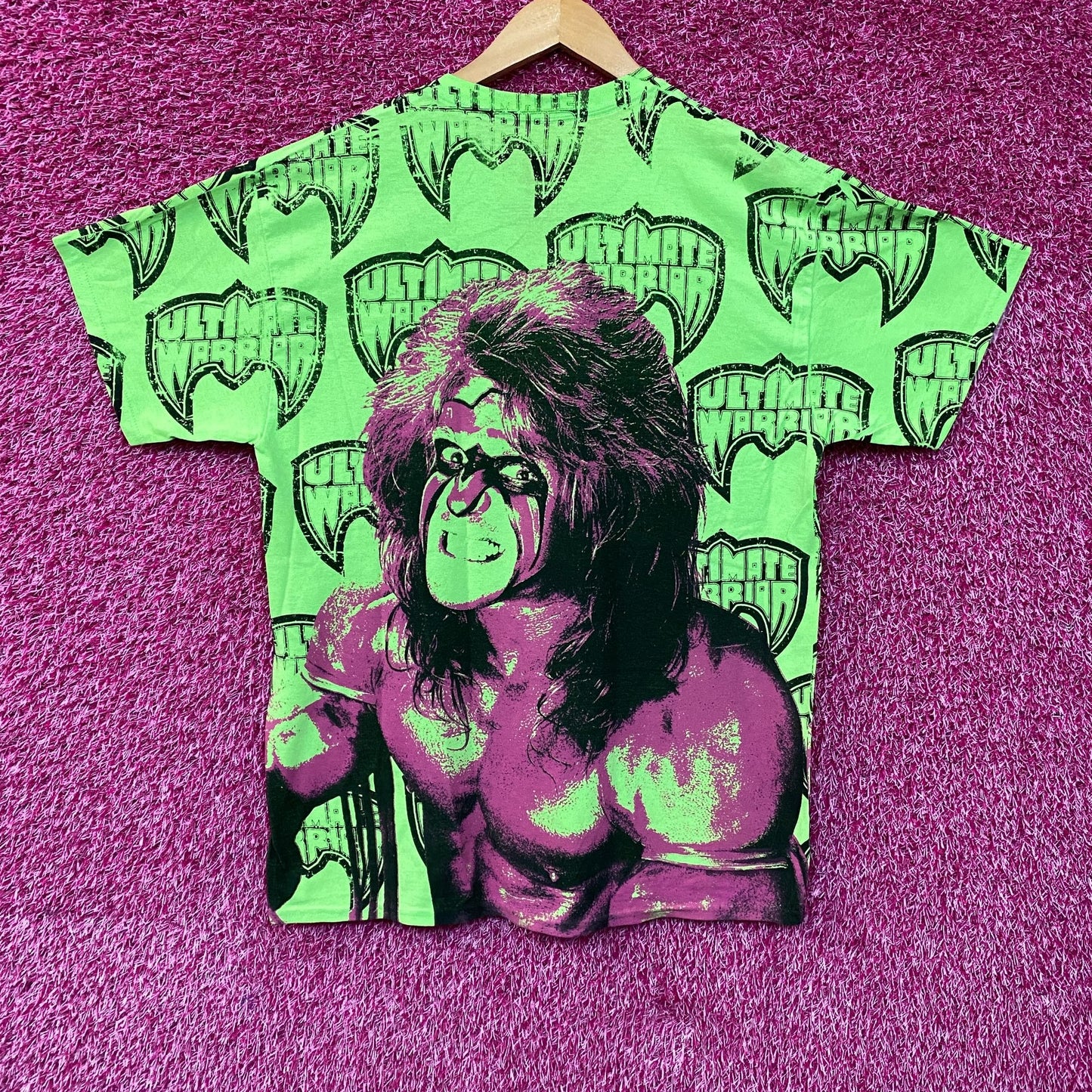 WWE Ripple Junction Neon Green The Ultimate Warrior Allover Print T-Shirt Size Large