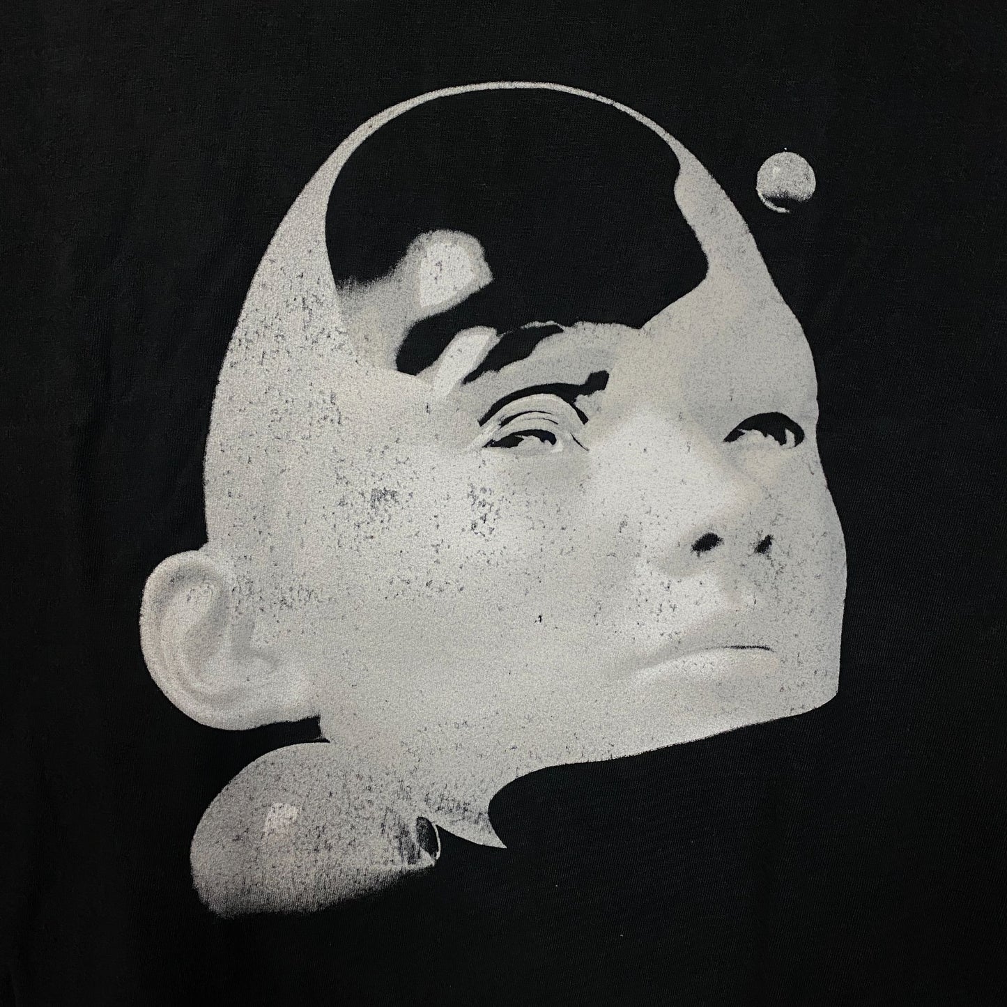 Magic Silo Threads Series III White Stone Head Graphic T-Shirt XL