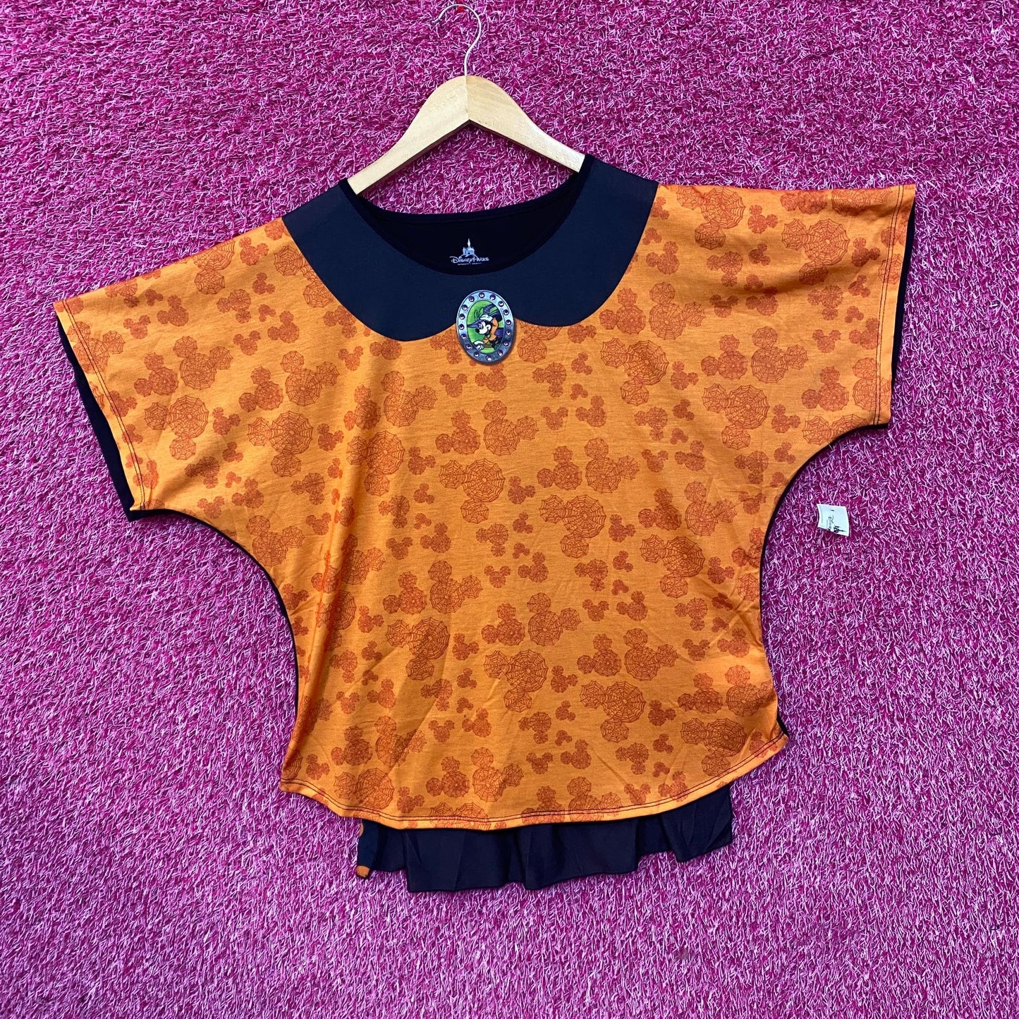 Disney Parks Halloween Minnie Mouse Witch Shirt XL