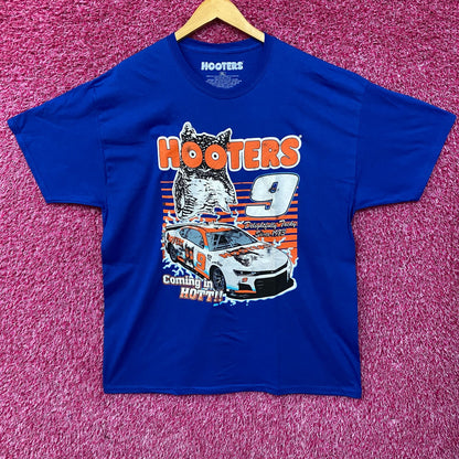 Hooters Coming In Hot Delightfully Tacky Since 1983 T-Shirt XL