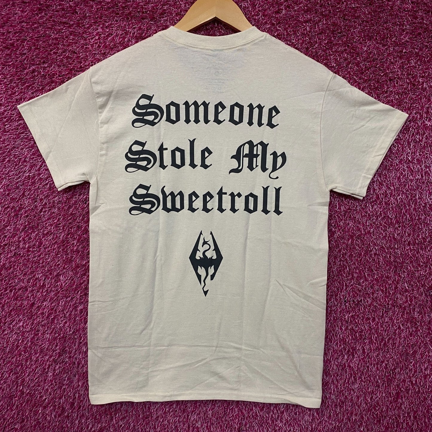 The Elder Scrolls V: Skyrim Graphic T-Shirt Small