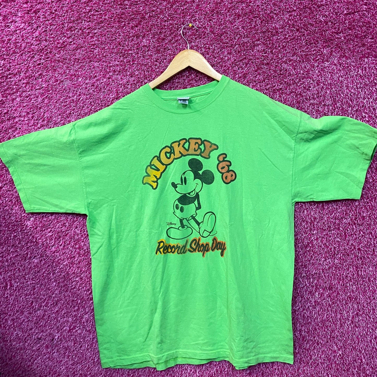 Disney Mickey Mouse '68 Record Shop Day Green T-Shirt XL