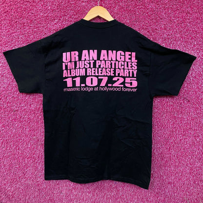 Benee Ur an Angel I'm Just Particles Graphic T-Shirt Large