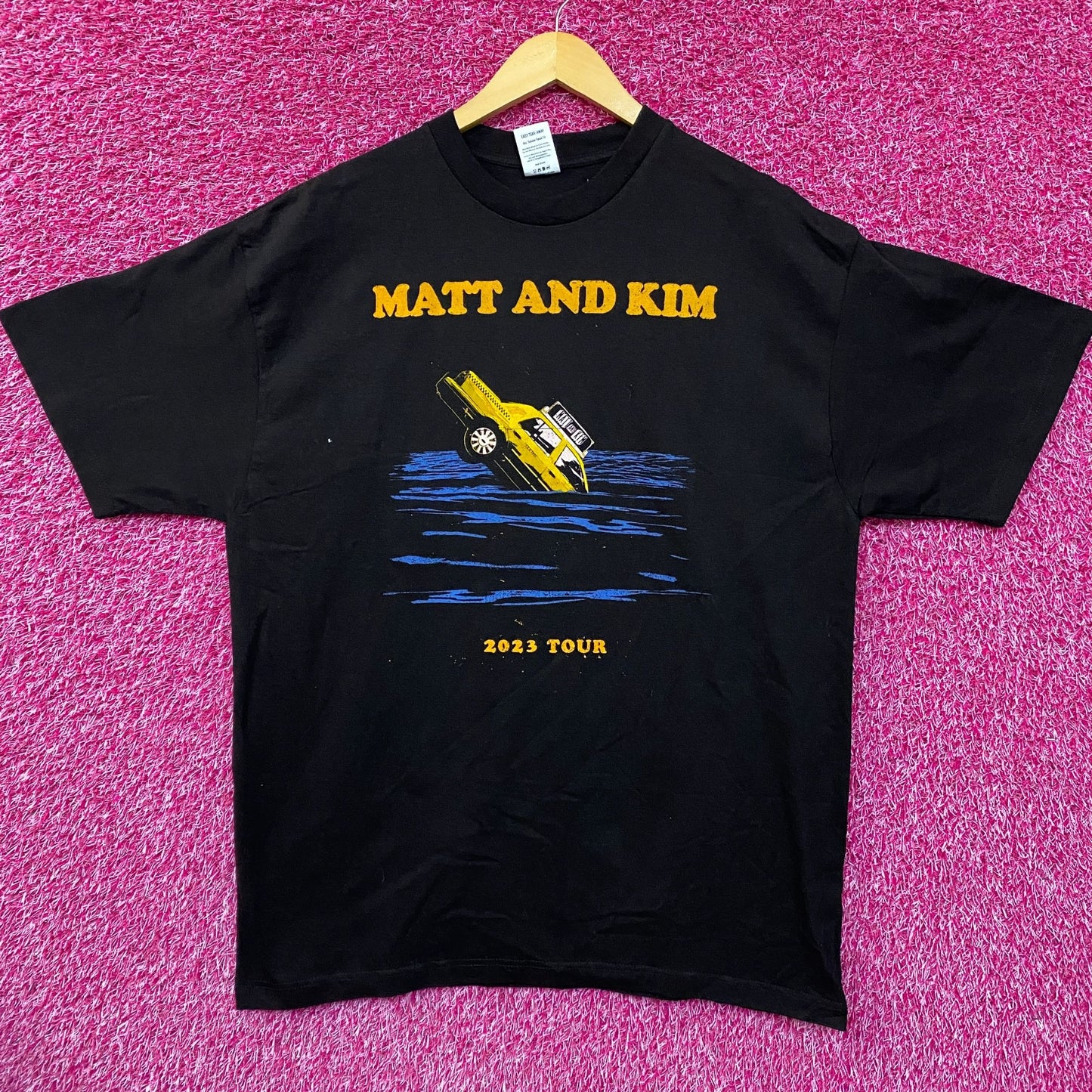 Matt and Kim 2023 Tour Graphic Design T-Shirt XL