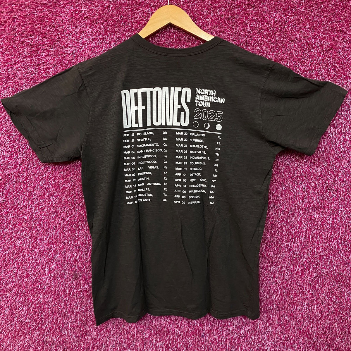 Deftones 2025 North American Tour 2025 Nu Metal T-Shirt Large