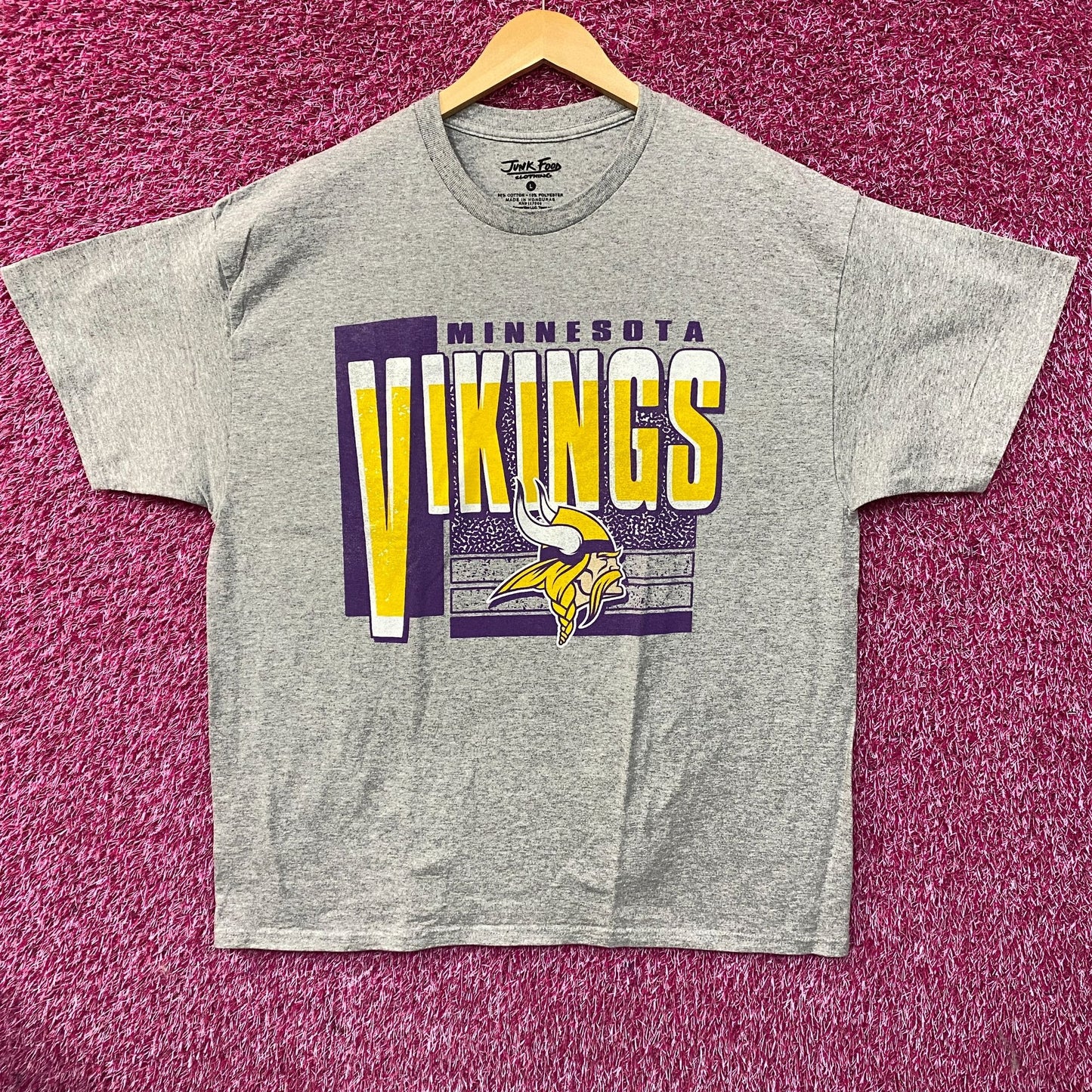 Junk Food NFL Minnesota Vikings Logo Complete T-Shirt Large