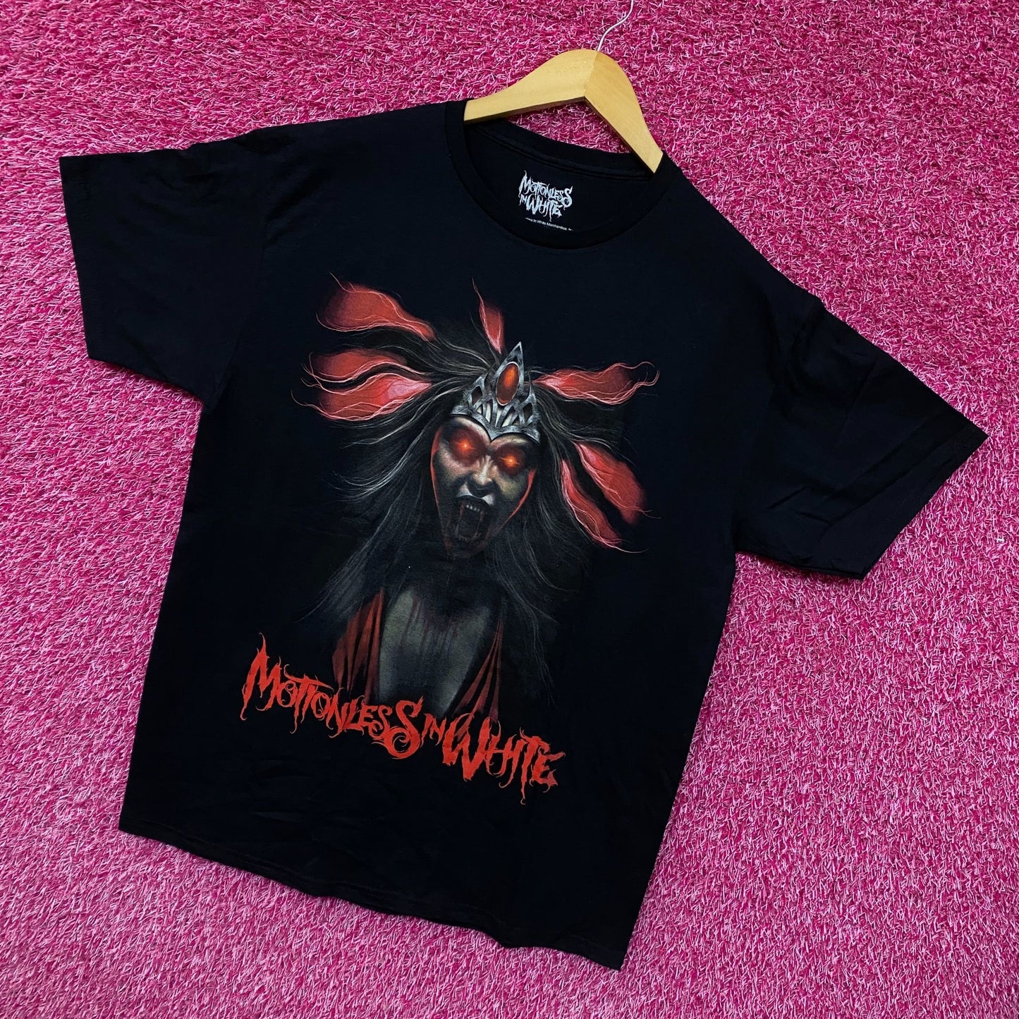 Motionless in White Screaming Banshee Tshirt size extra large
