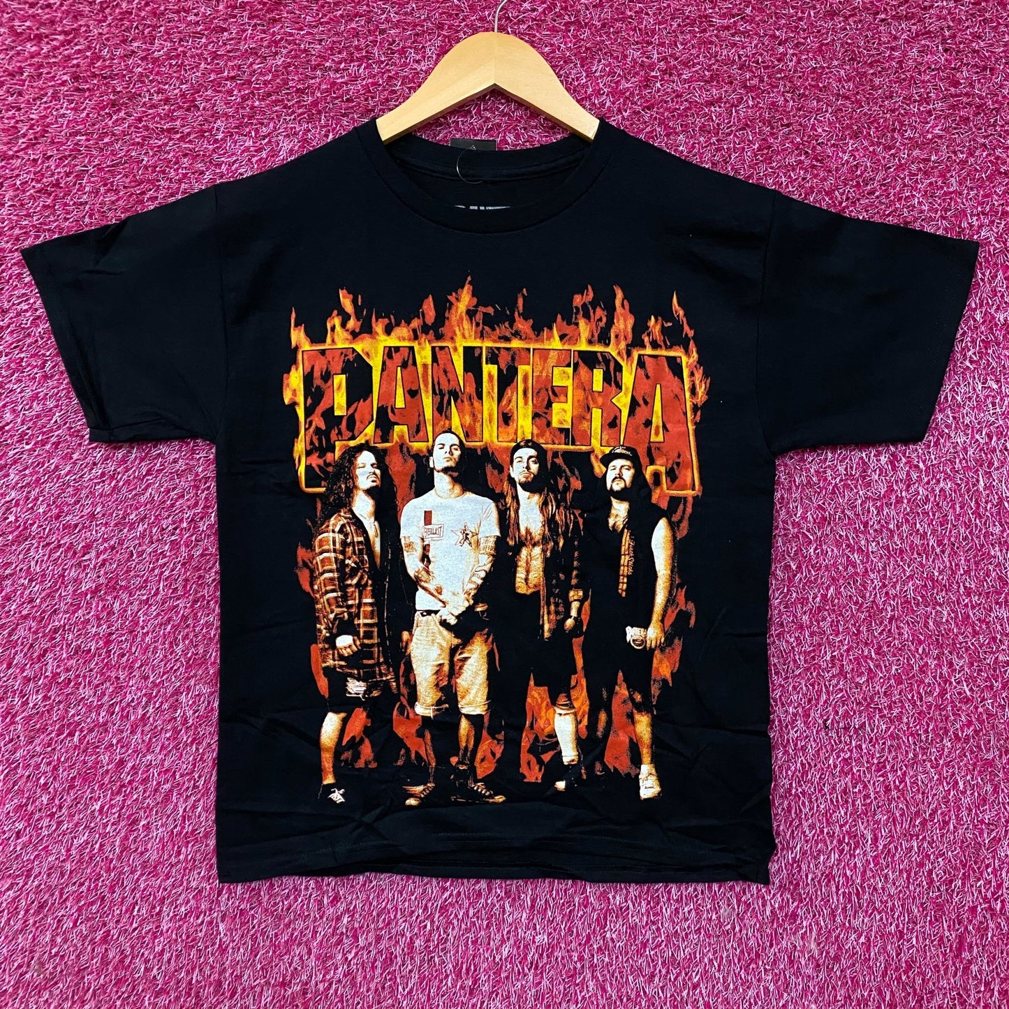 Pantera Flames Band Photo Metal Band T-Shirt XS