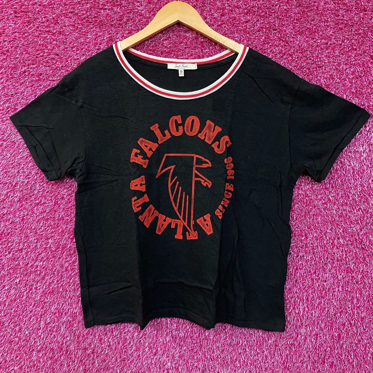 Junk Food Women's Retro Sport Atlanta Falcons T-Shirt 2XL