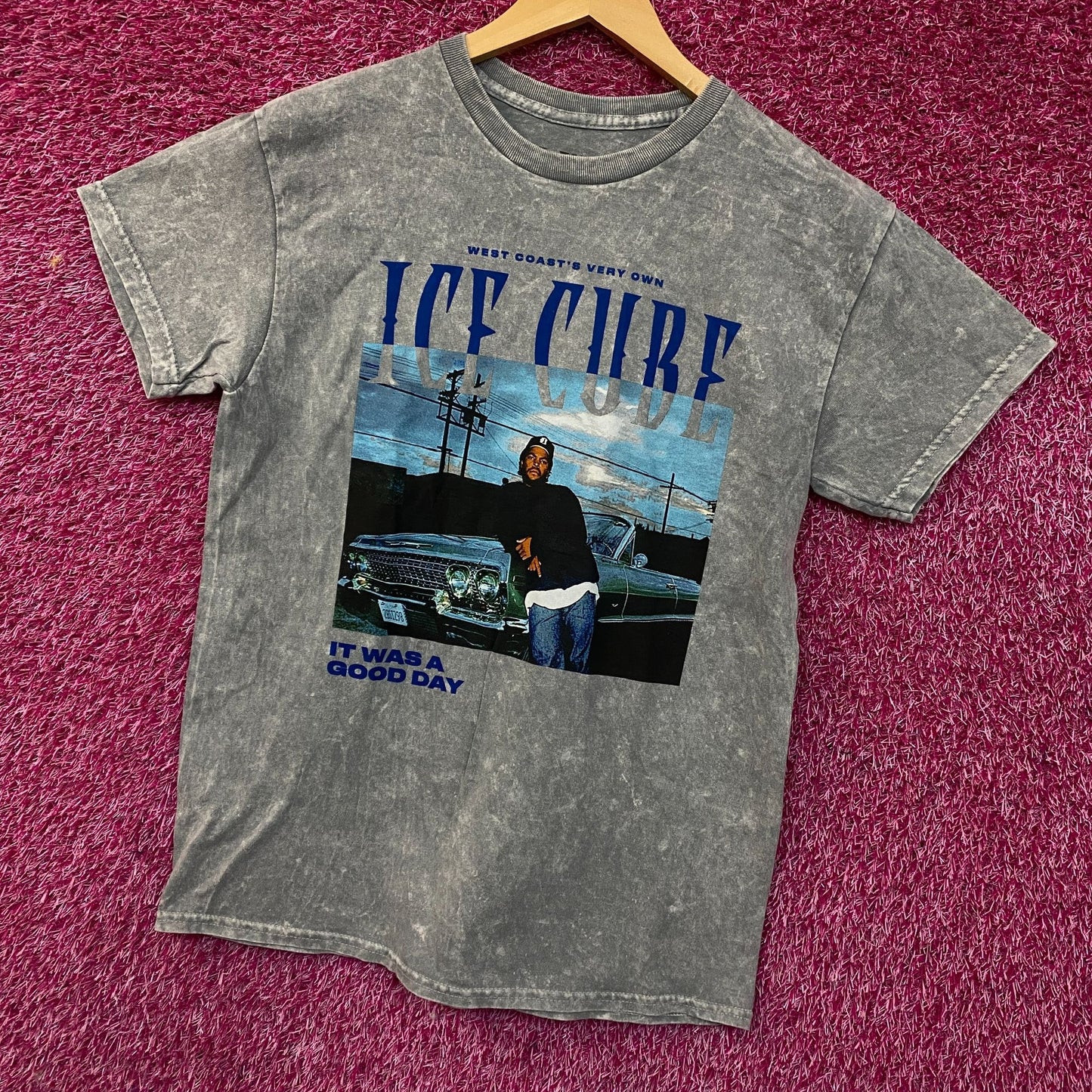 Ice Cube "It Was A Good Day" Graphic Acid Wash T-Shirt Medium