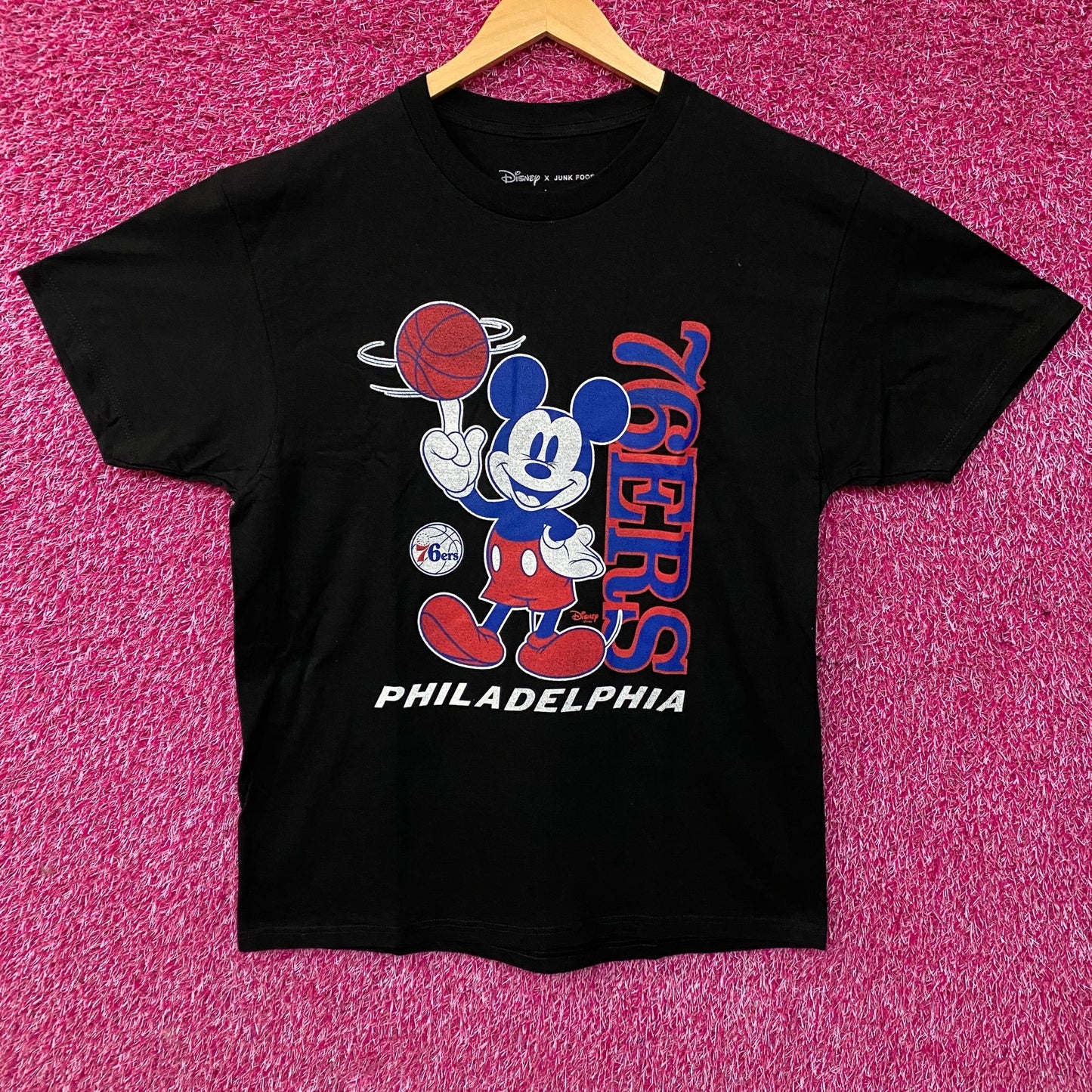 Junk Food Clothing x Disney Philadelphia 76ers Mickey Baller T-shirt Large