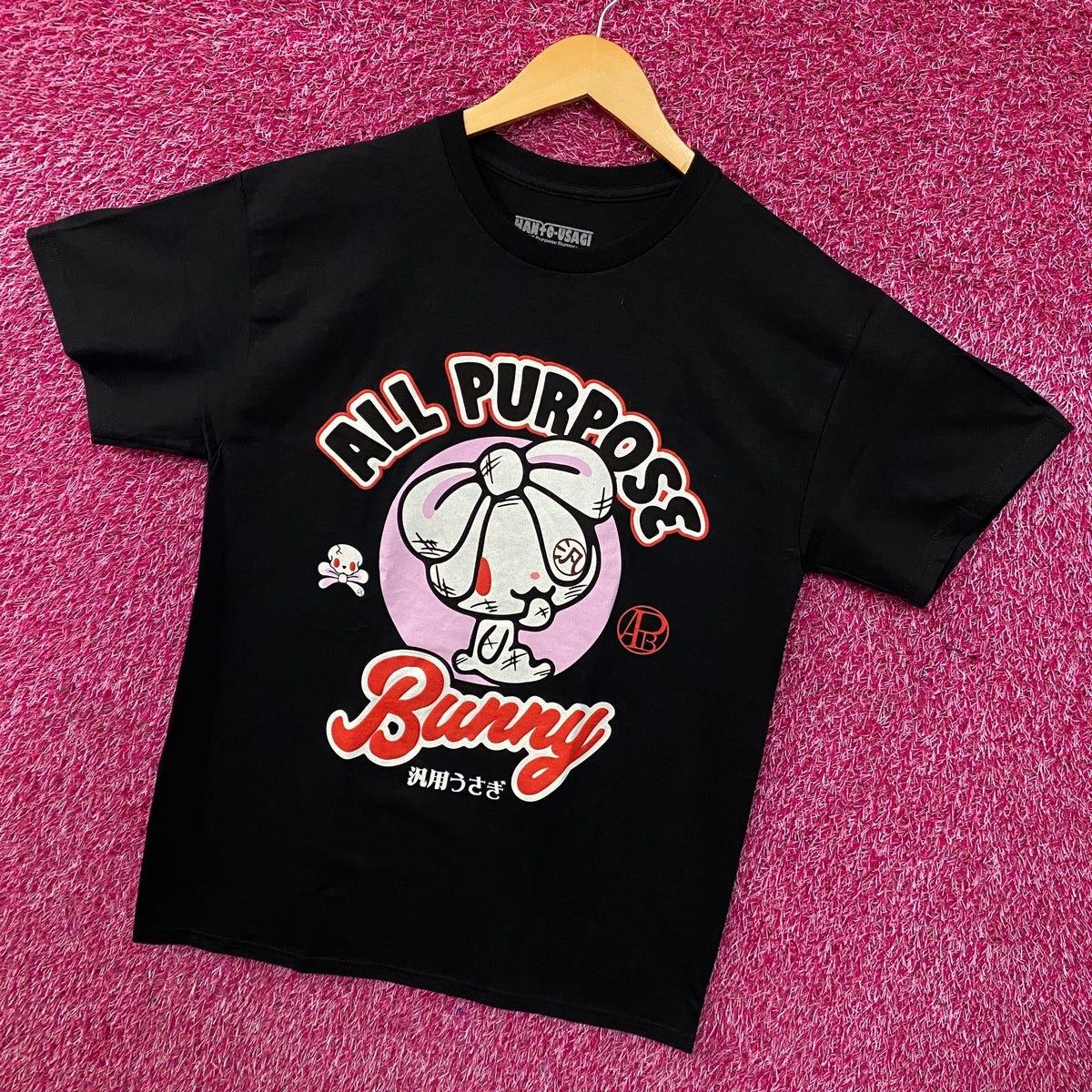 Han-yo Usagi "All Purpose Bunny All Tied Up" Tee Medium