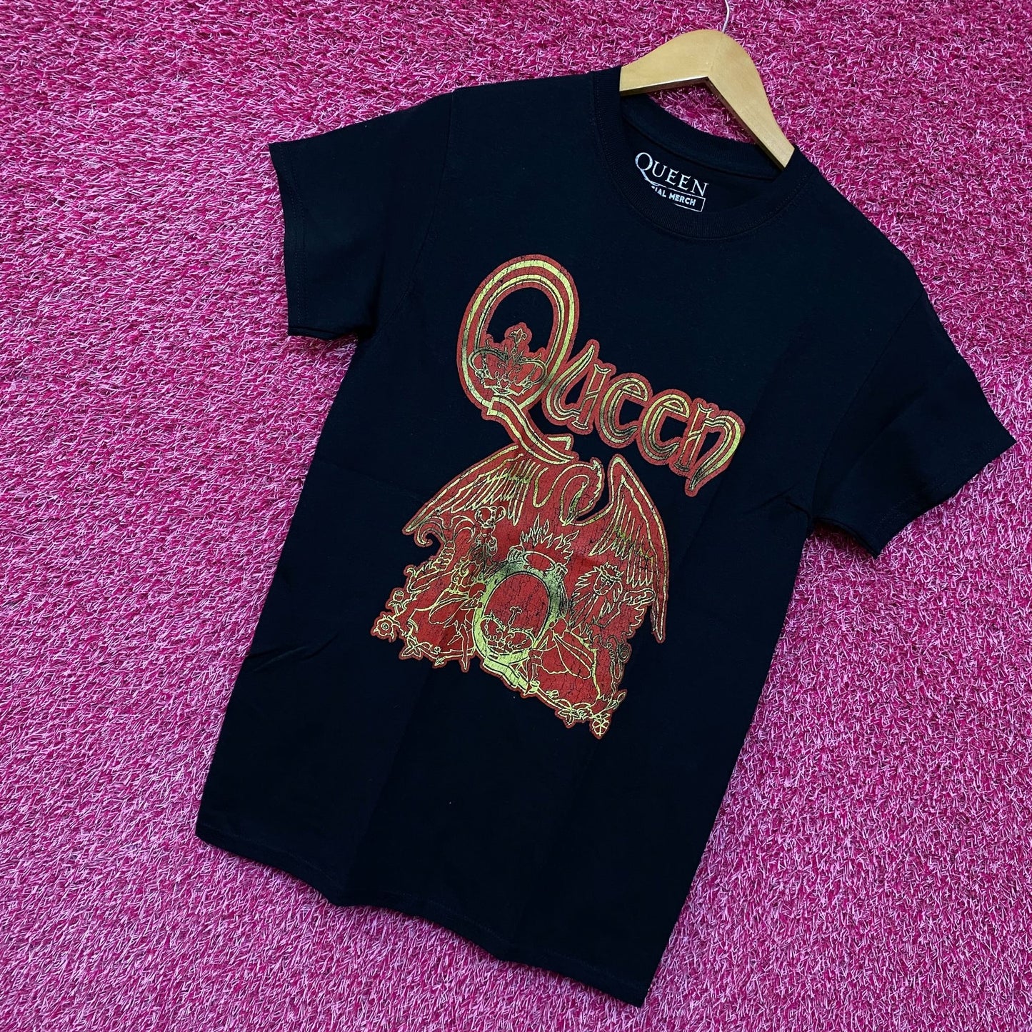 Queen Freddie Mercury Logo Rock Tshirt size Small