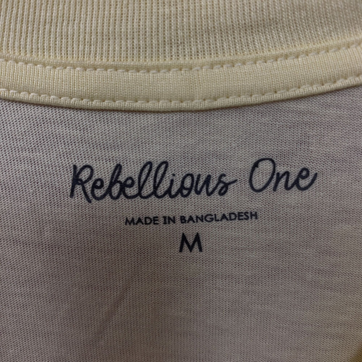 Rebellious One "California Fig Farmers Market" Cropped Graphic T-Shirt Medium
