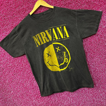 Nirvana Never mind Smiley Grunge Tshirt size Large