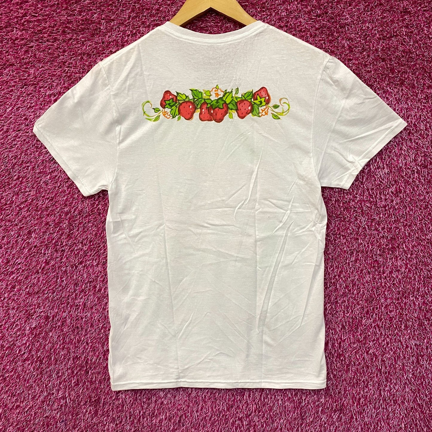 Strawberry Shortcake Berry Sunny House Graphic T-Shirt Small