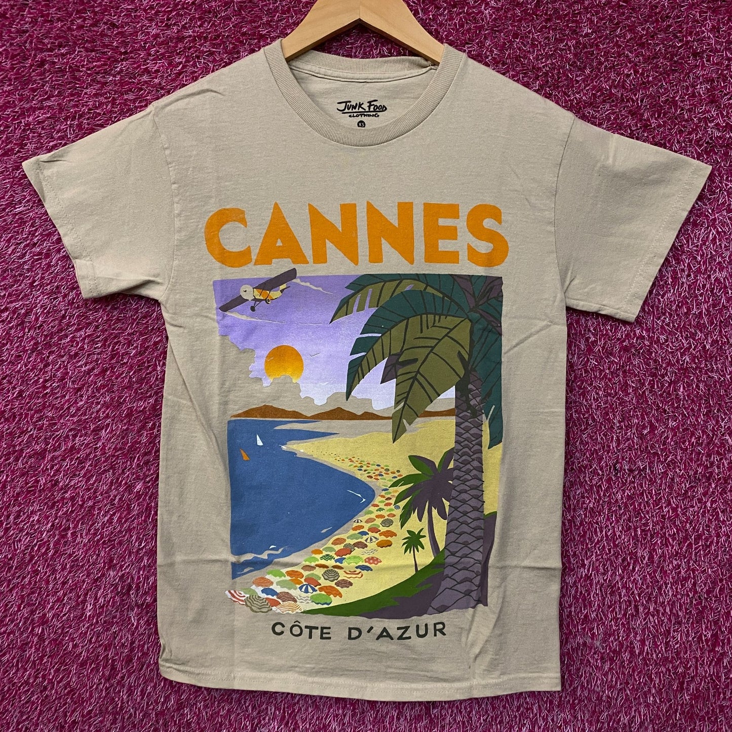 Junk Food Cannes Côte D'Azur Graphic T-Shirt XS