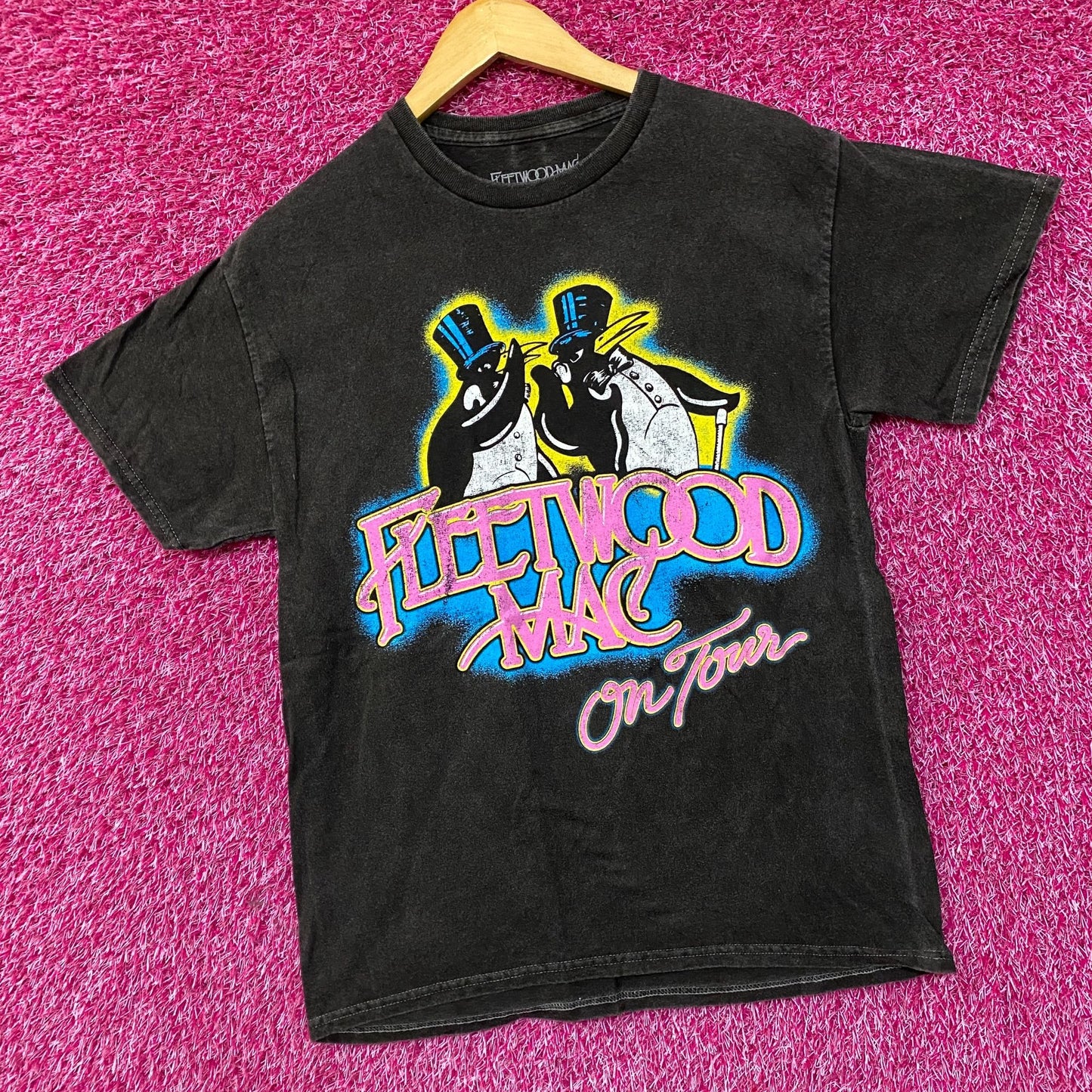 Fleetwood Mac On Tour Rock Tshirt size Small
