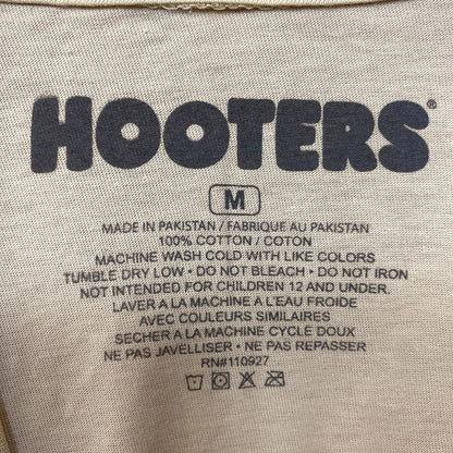 Hooters Spring Break The Original Wing Joint Beige T-Shirt Medium
