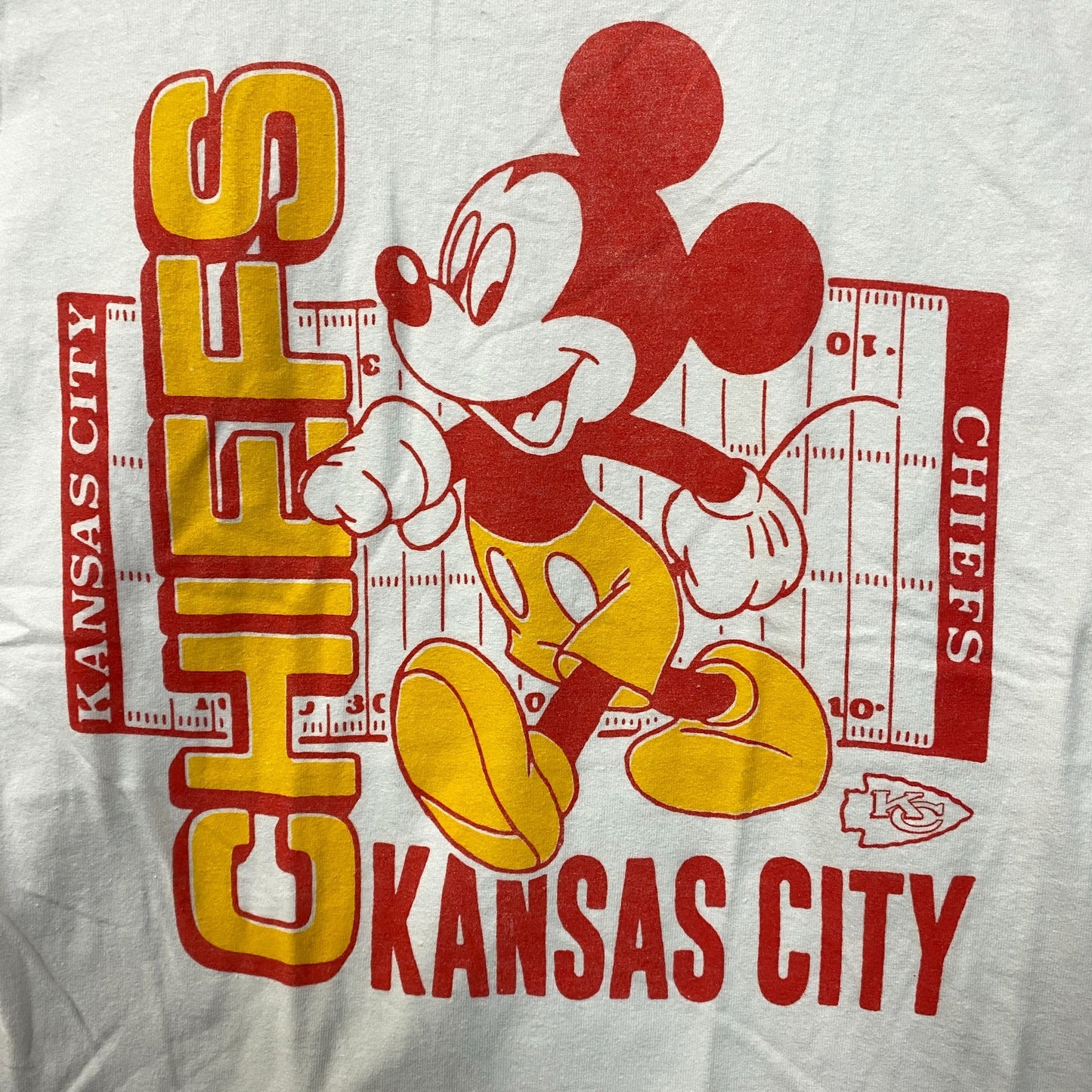 Disney x Junk Food NFL Kansas City Chiefs Mickey Mouse Field T-Shirt Small
