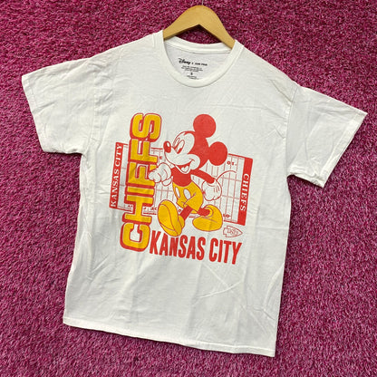 Disney x Junk Food NFL Kansas City Chiefs Mickey Mouse Field T-Shirt Small