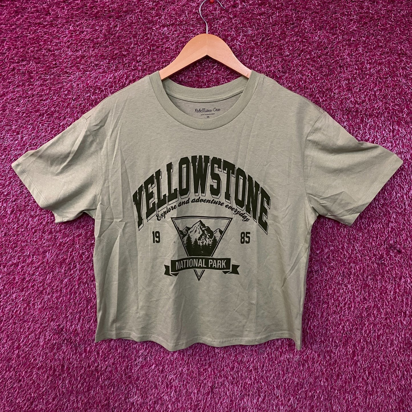 Rebellious One Yellowstone National Park Cropped Graphic Tee Medium