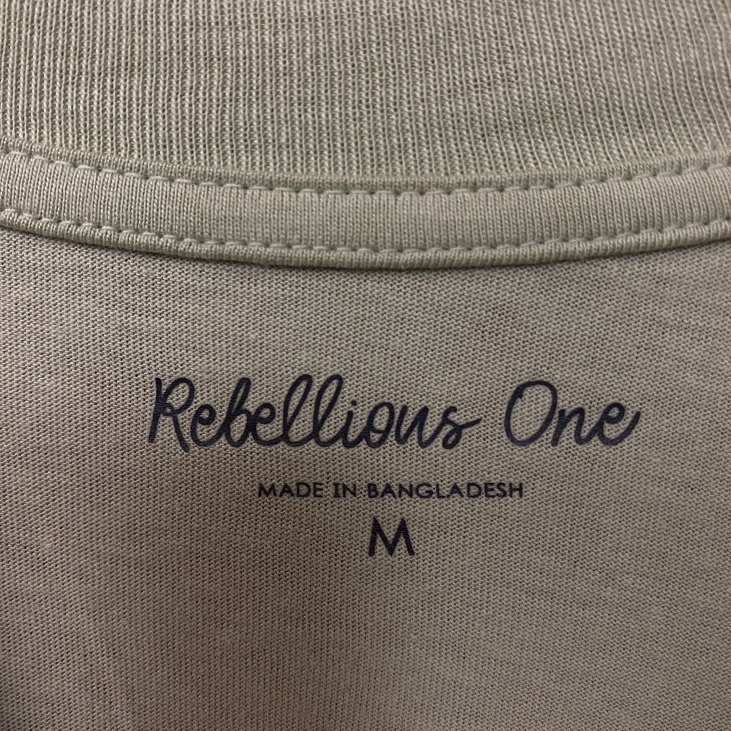 Rebellious One Yellowstone National Park Cropped Graphic Tee Medium