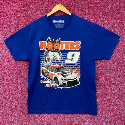 Hooters Coming In Hot Delightfully Tacky Since 1983 T-Shirt Large