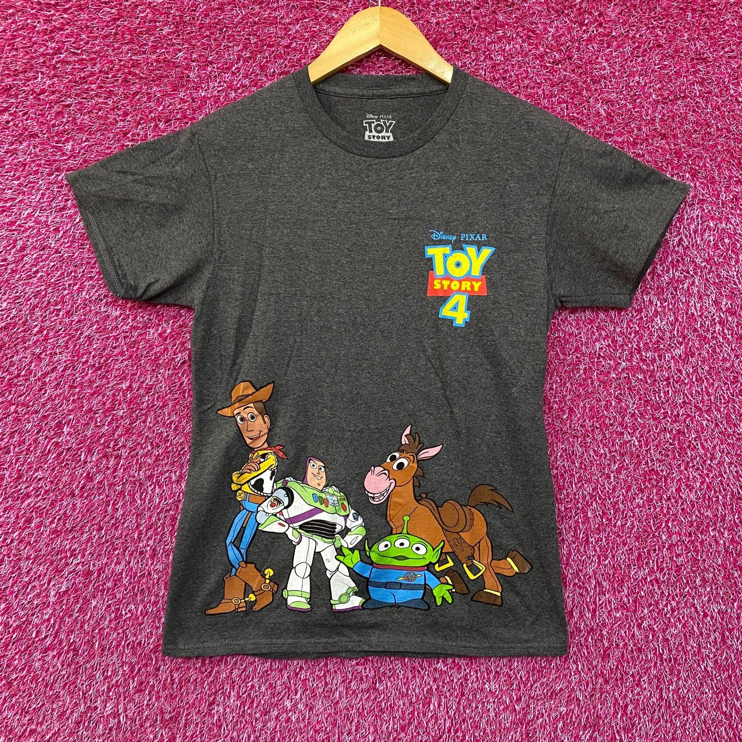 Disney Pixar Toy Story 4 Happy Crew T-Shirt Small