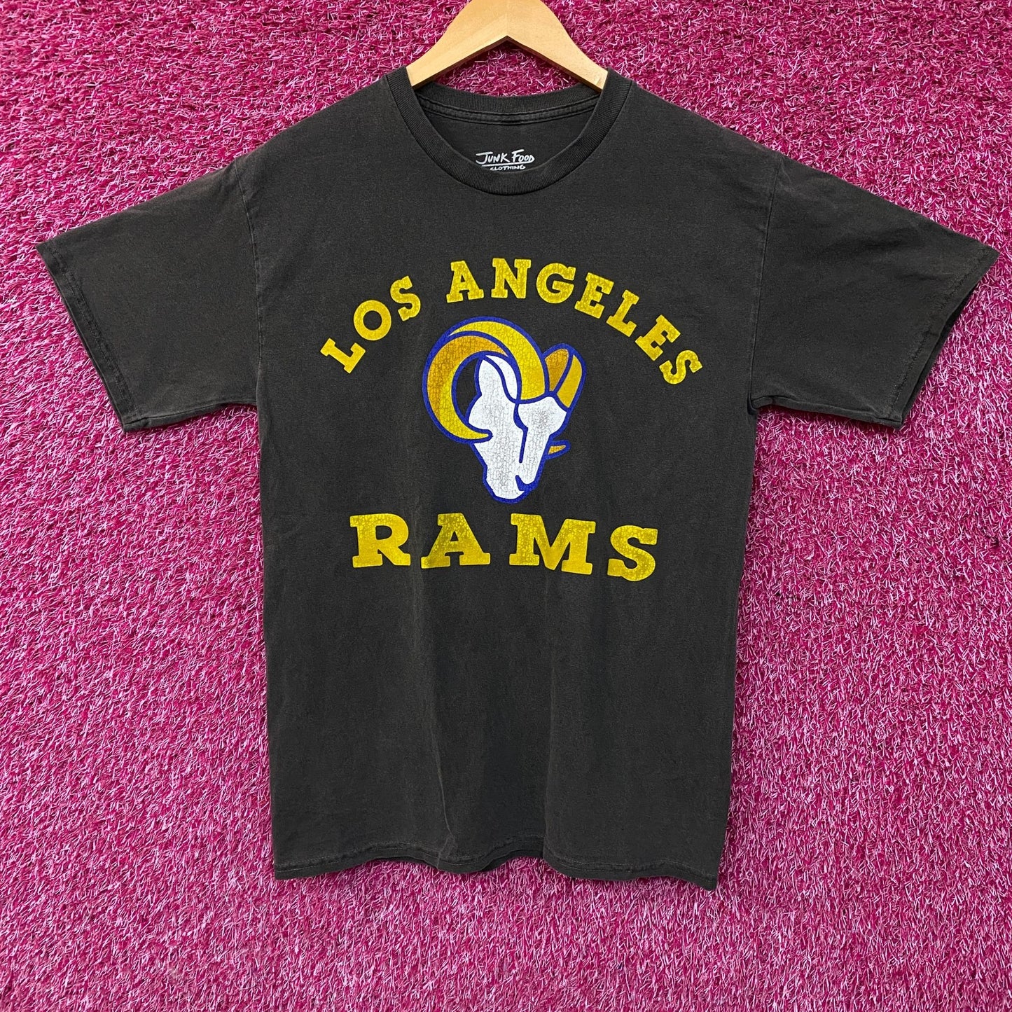 Junk Food Clothing Los Angeles Rams Graphic T-Shirt Small