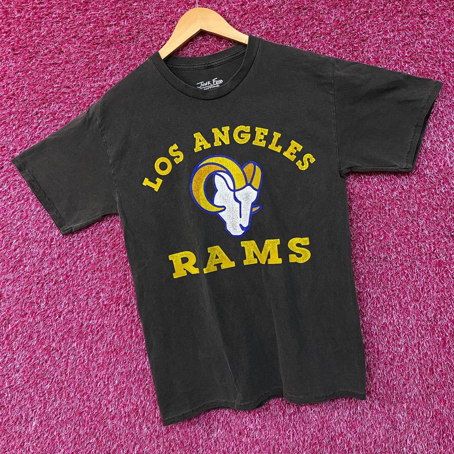 Junk Food Clothing Los Angeles Rams Graphic T-Shirt Small