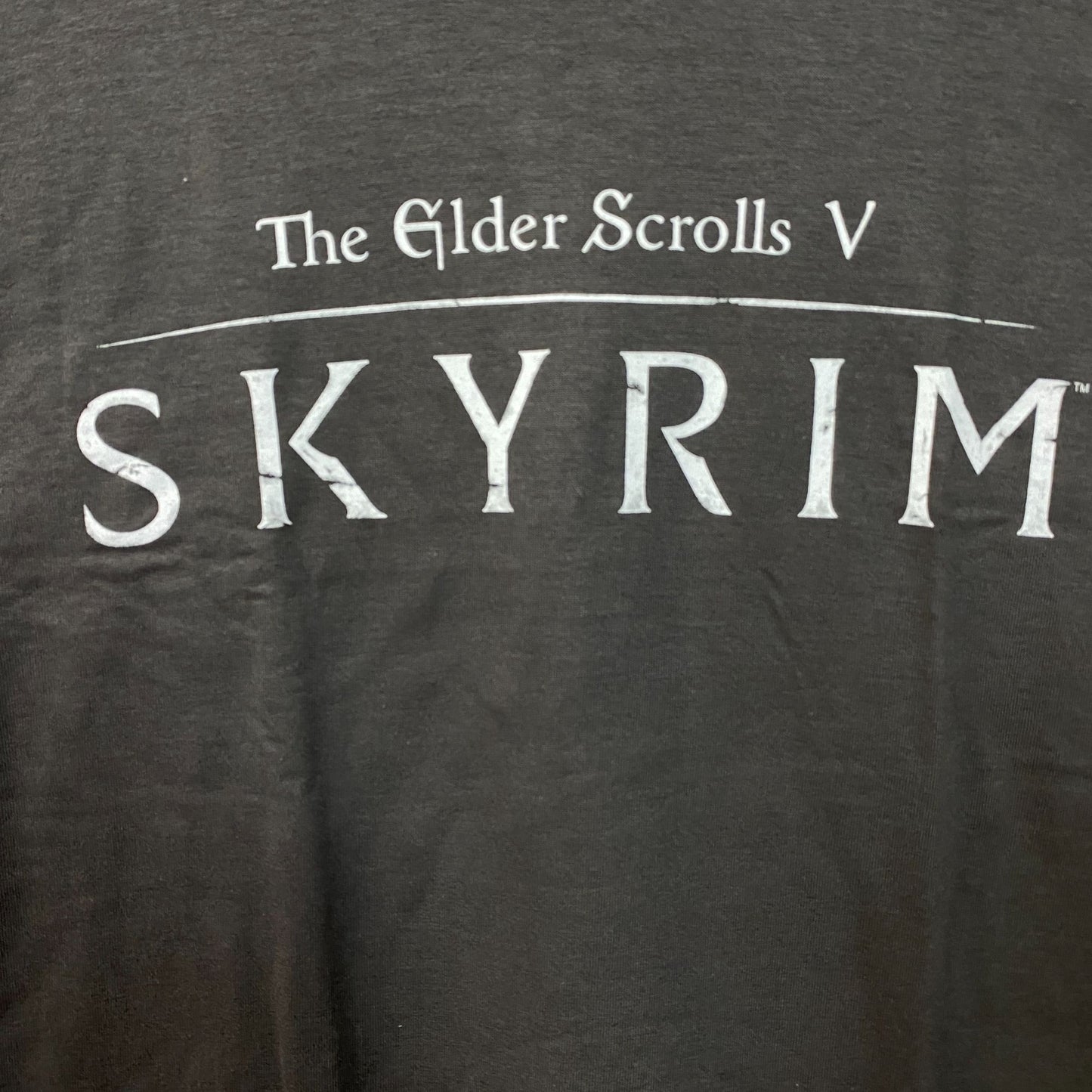 The Elder Scrolls V: Skyrim Logo Graphic T-Shirt Large