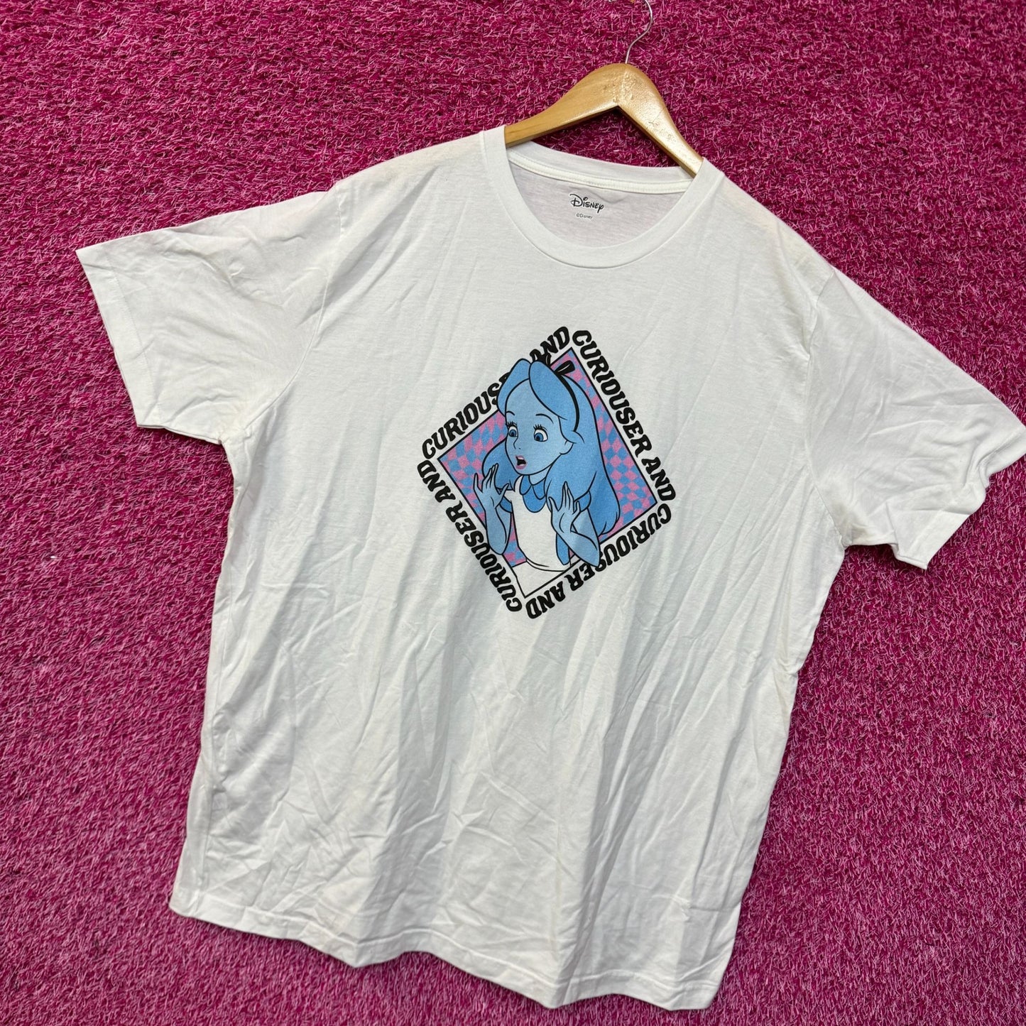 Alice In Wonderland Curiouser and Curiouser T-shirt size 2XL