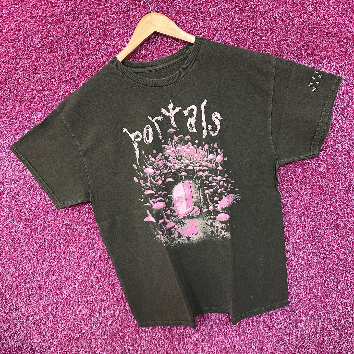 Melanie Martinez Portals green Tee XL