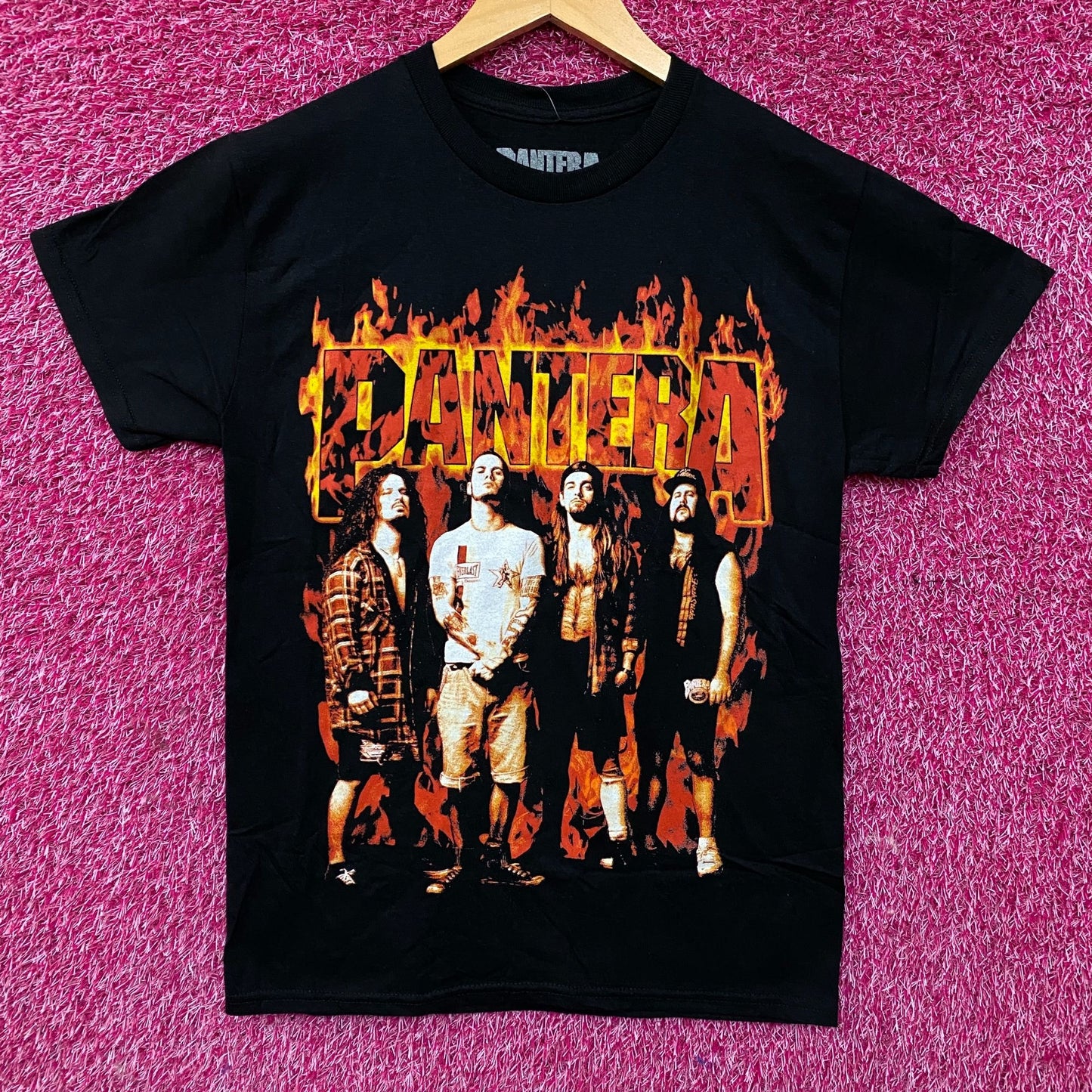 Pantera Flames Band Photo Metal Band T-Shirt Small