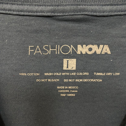 Fashion Nova No Face No Case Glitched Graphic T-Shirt Large
